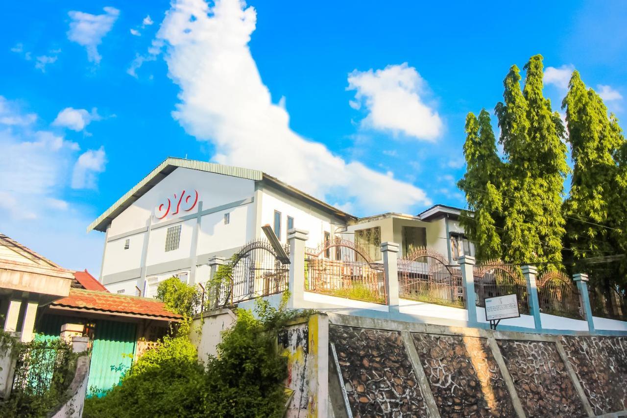 Oyo 1905 Davonsa Syariah Pekanbaru